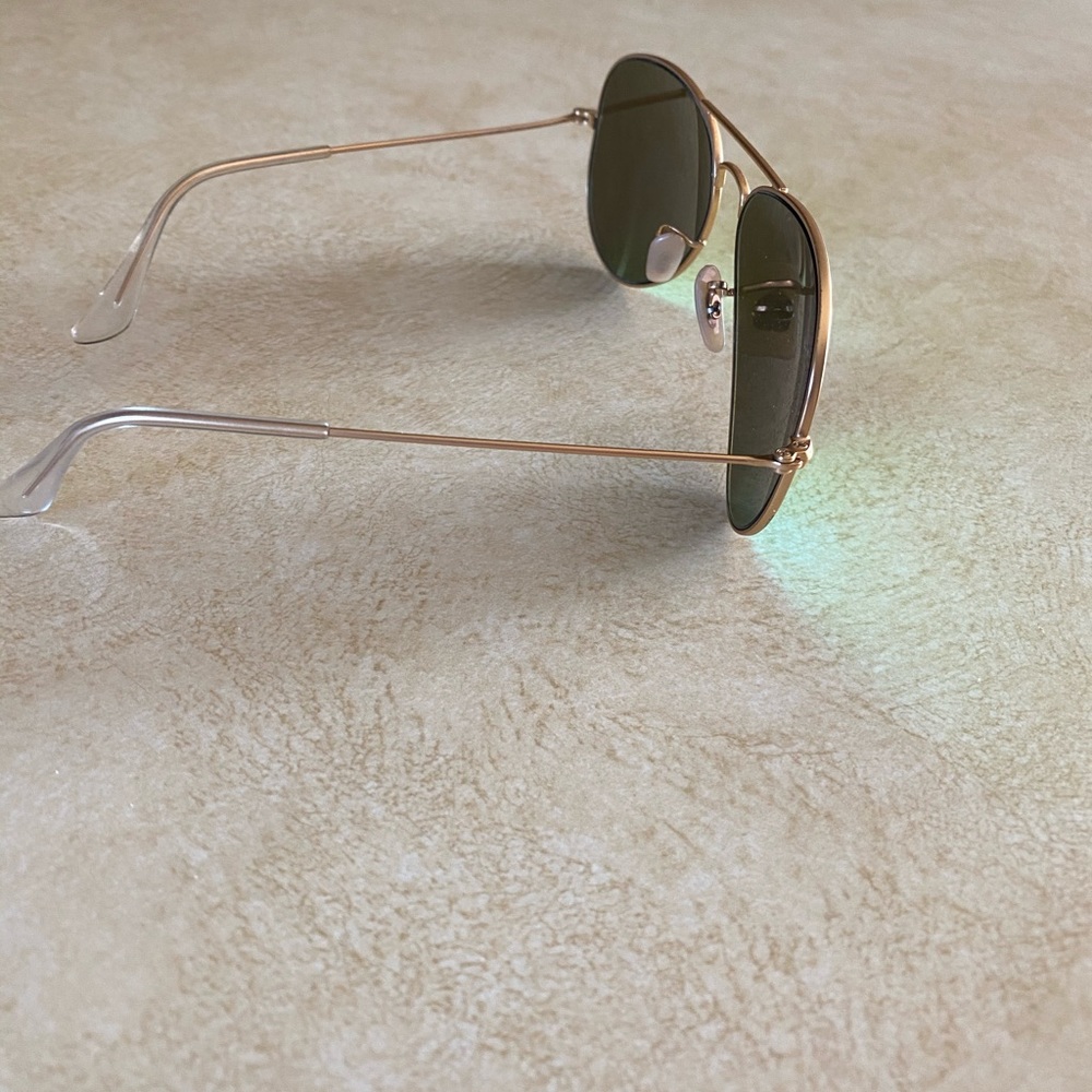 Ray-ban aviator sunglasses